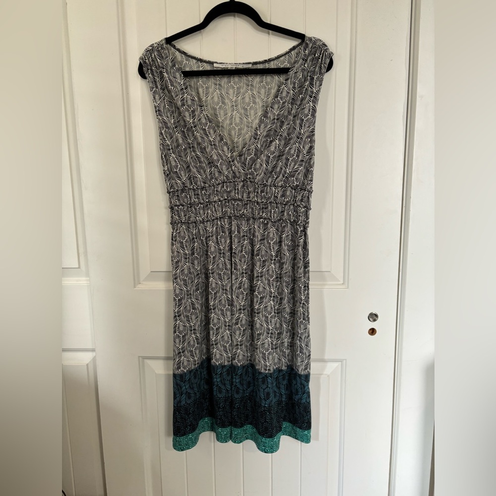 Max Studio Dress Size XL Black and white.